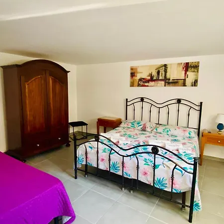 Mandorlo Barocco Apartman *